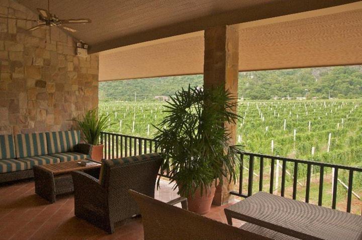 GRANMONTE Wine Cottage Phayayen Exterior foto